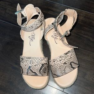 espridalla snake skin platforms
